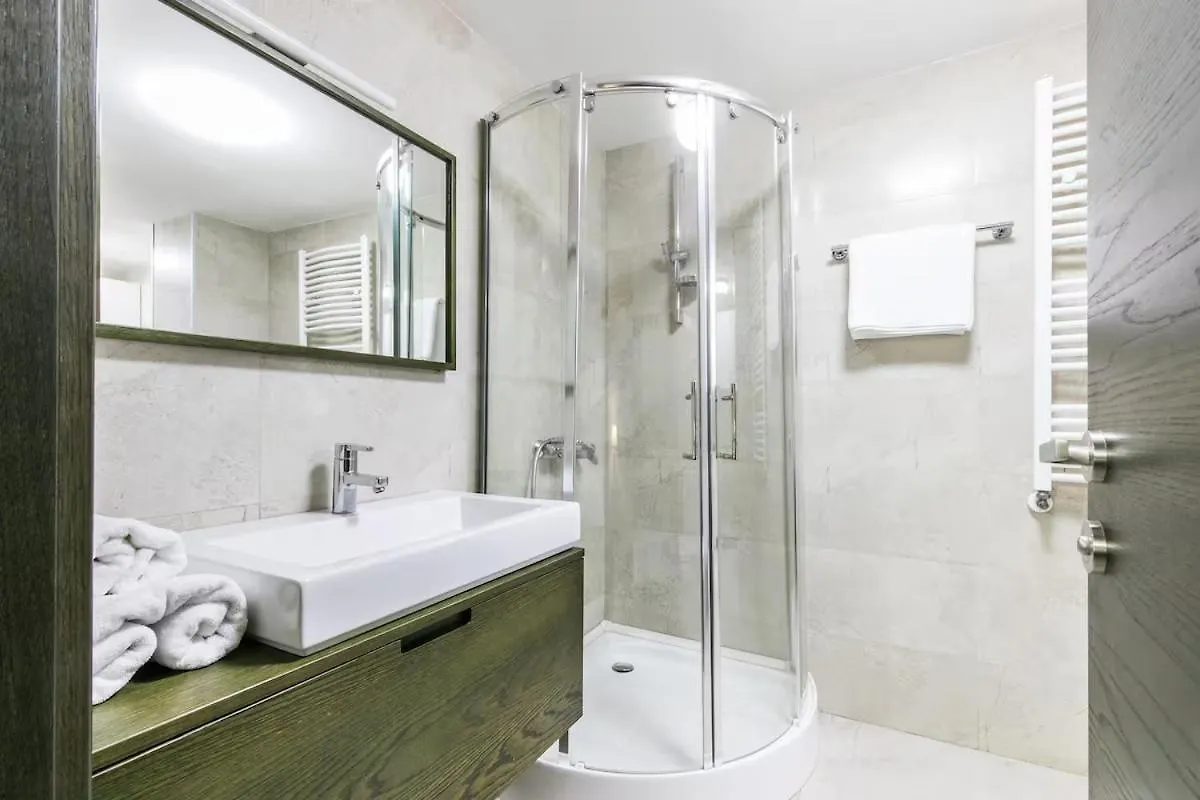 Baku Bulvard 3 Rooms 0*,